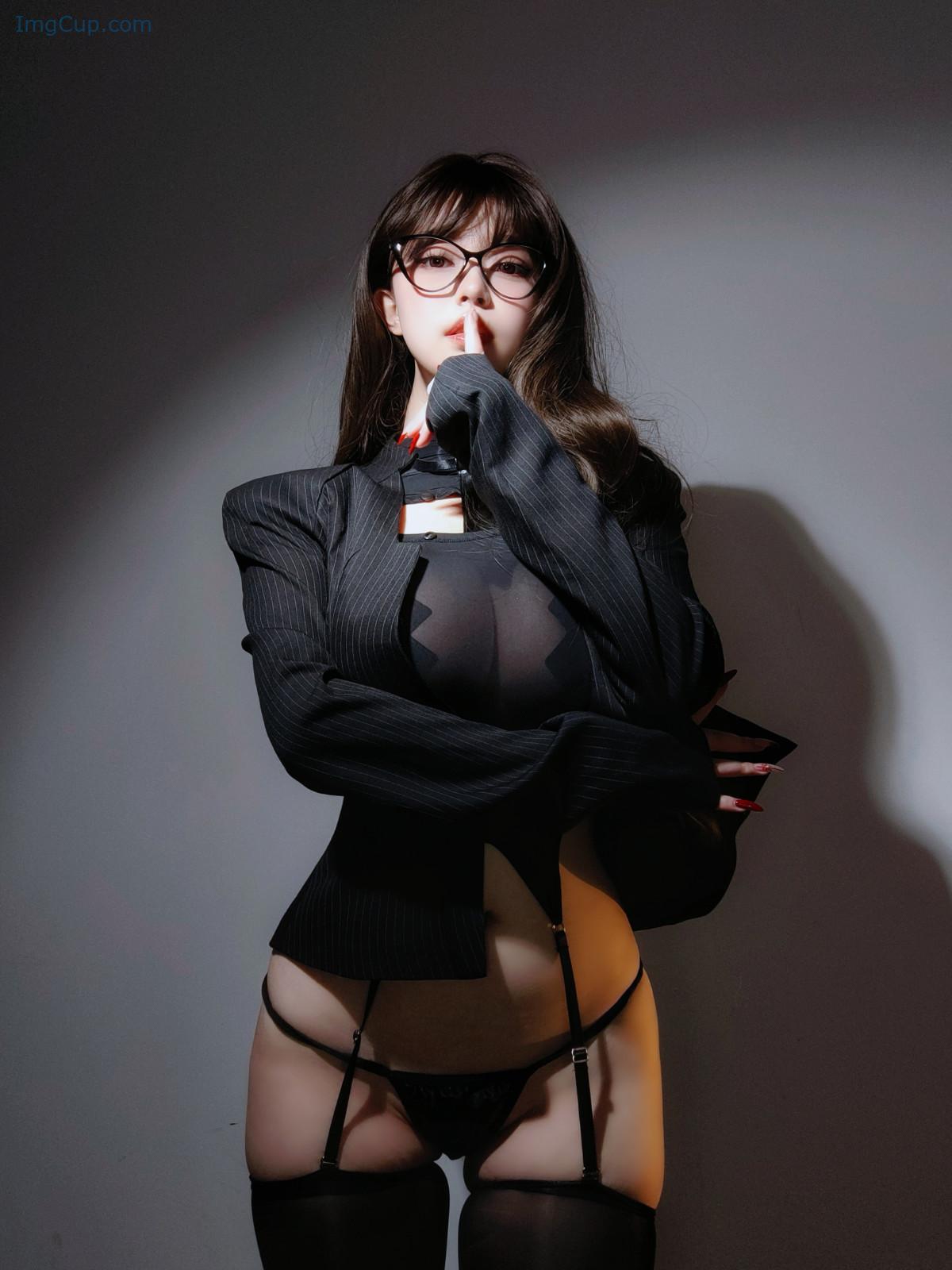 1719095291_299_Cosplay-女主K-副手の丝袜-Set02.jpeg 1719095291 299 Cosplay 女主K 副手の丝袜 Set02