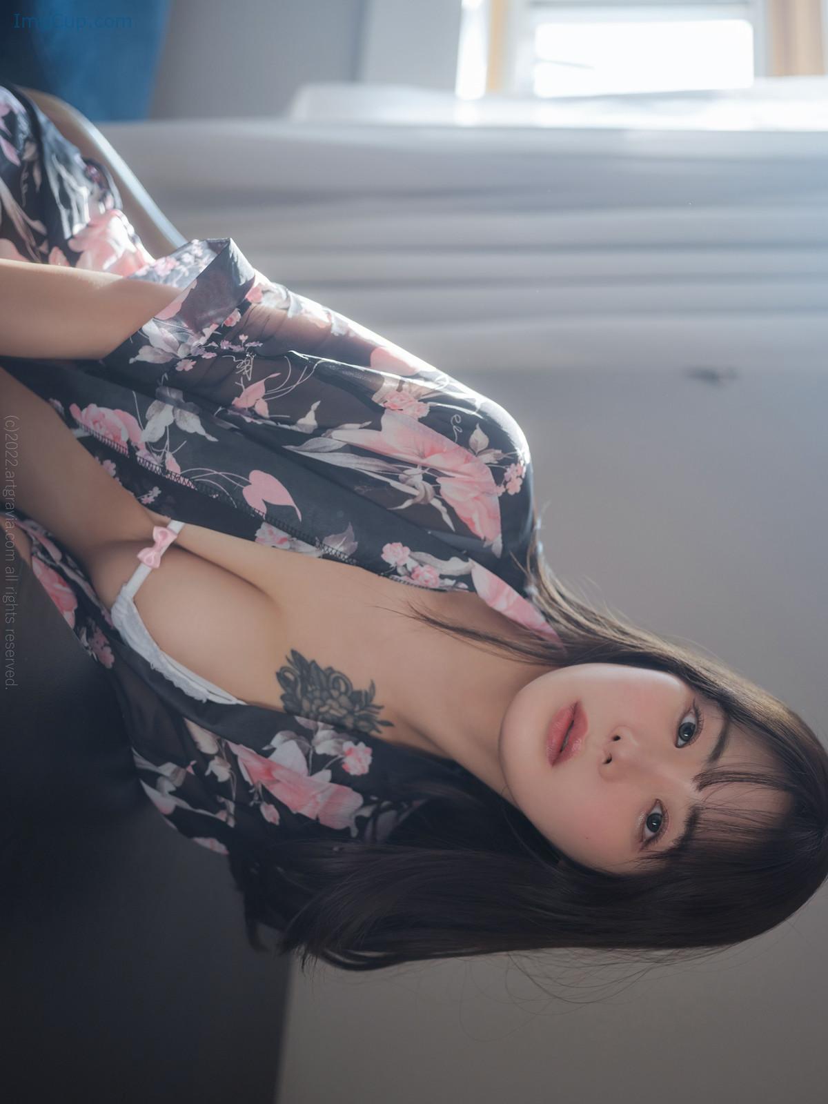 1719149763_228_Wuyo-우요-ArtGravia-Vol375-Photobook-Set01.jpg 1719149763 228 Wuyo 우요 ArtGravia Vol375 Photobook Set01