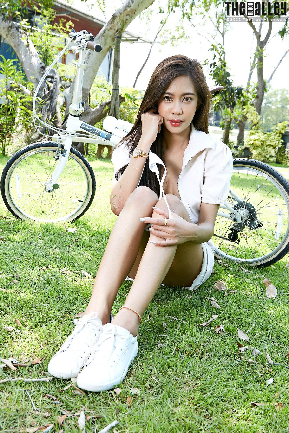 1719217936_174_The-Black-Alley-Linda-Photo-Set58-20220209.jpg 1719217936 174 The Black Alley Linda Photo Set58 20220209