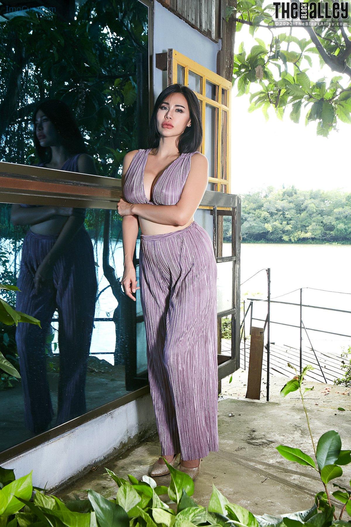 1719307959_646_The-Black-Alley-Natalie-Wang-Photo-Set109-20220214.jpg 1719307959 646 The Black Alley Natalie Wang Photo Set109 20220214