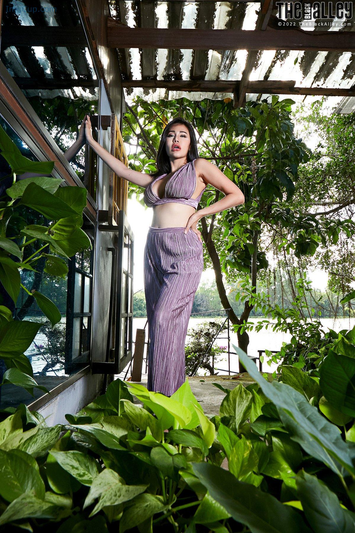 1719307972_966_The-Black-Alley-Natalie-Wang-Photo-Set109-20220214.jpg 1719307972 966 The Black Alley Natalie Wang Photo Set109 20220214