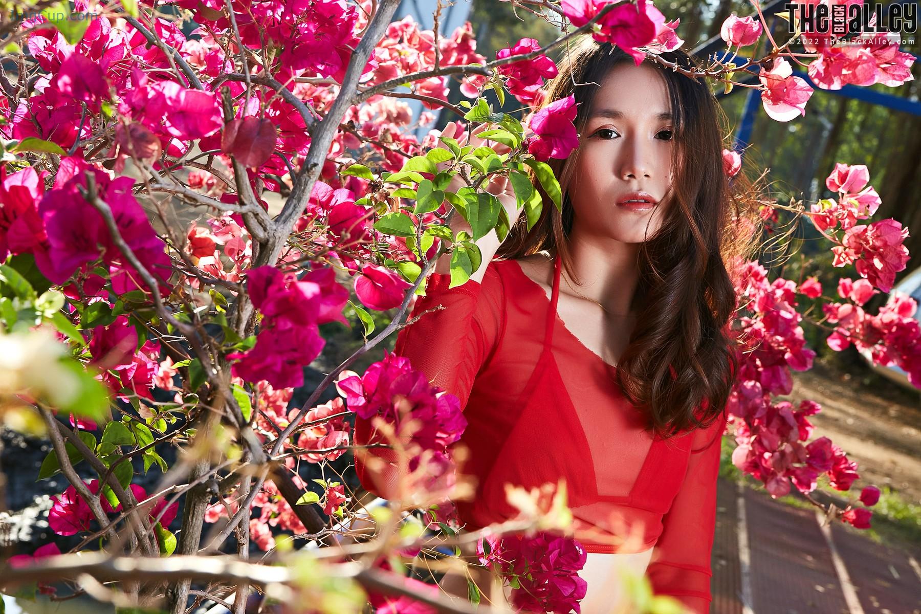 1719437929_870_The-Black-Alley-Chia-Ling-Photo-Set64-20220131.jpg 1719437929 870 The Black Alley Chia Ling Photo Set64 20220131