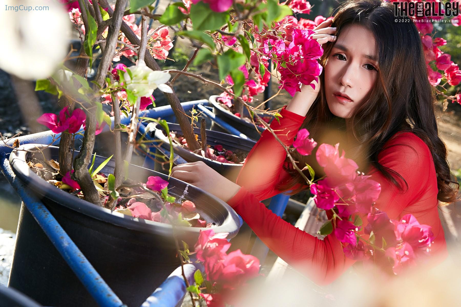 1719437942_644_The-Black-Alley-Chia-Ling-Photo-Set64-20220131.jpg 1719437942 644 The Black Alley Chia Ling Photo Set64 20220131