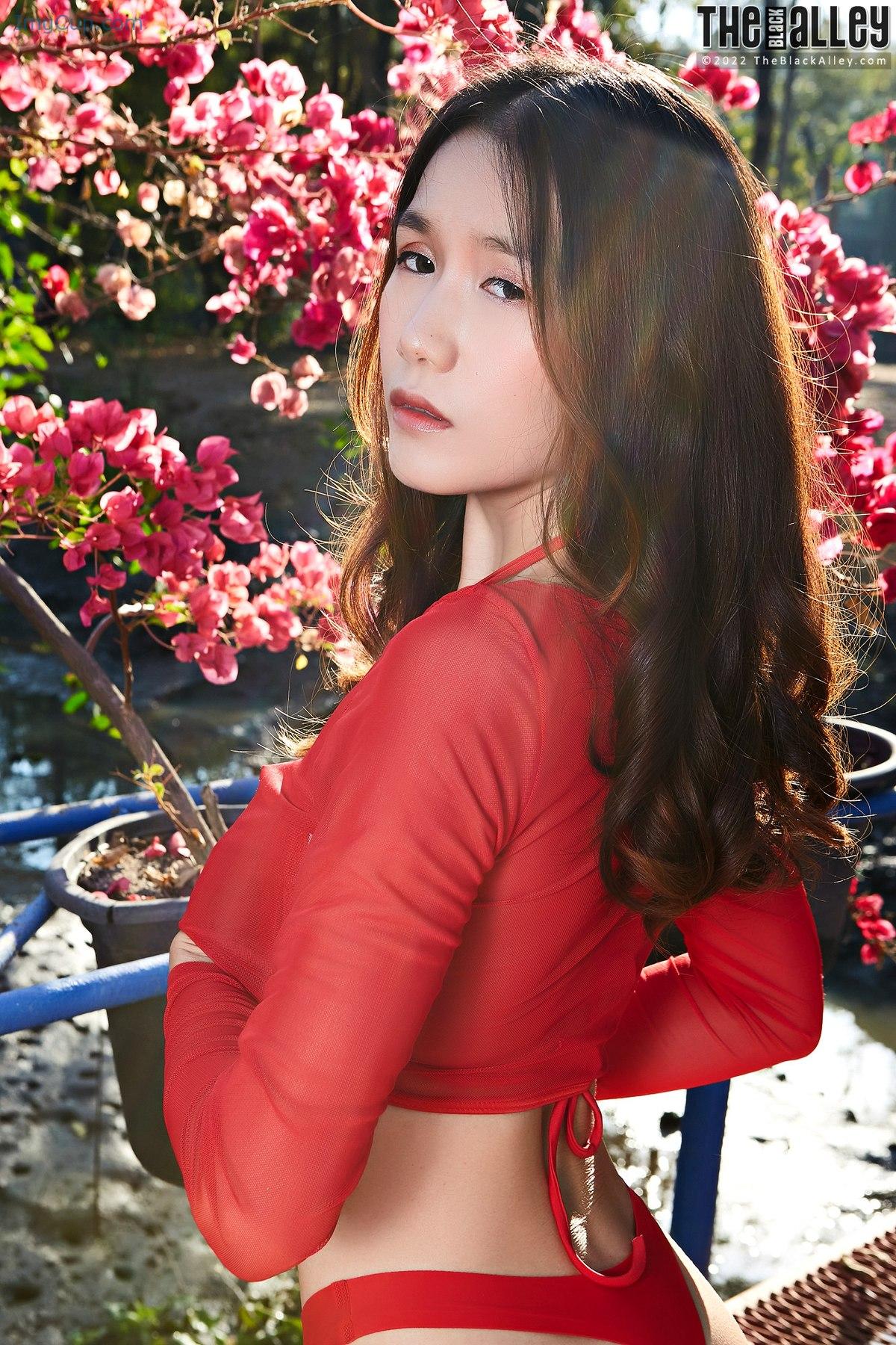 1719437957_598_The-Black-Alley-Chia-Ling-Photo-Set64-20220131.jpg 1719437957 598 The Black Alley Chia Ling Photo Set64 20220131