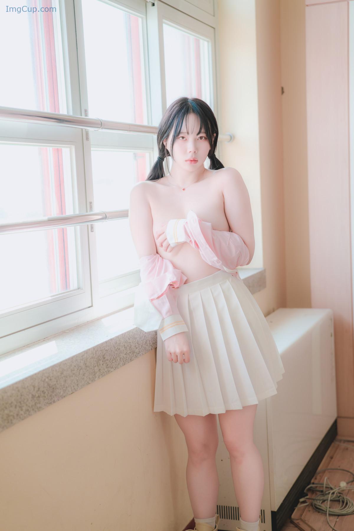1719529086_543_Myua-뮤아-Photobook-Pure.jpg 1719529086 543 Myua 뮤아 Photobook Pure