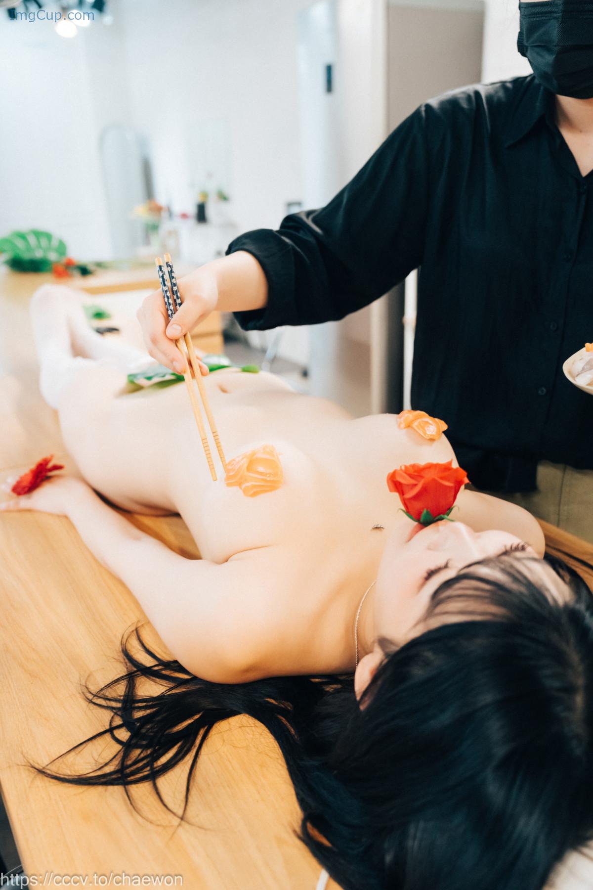 1719635154_794_ZIAKwon-권지아-Loozy-Nyotaimori-Set02.jpg 1719635154 794 ZIAKwon 권지아 Loozy Nyotaimori Set02