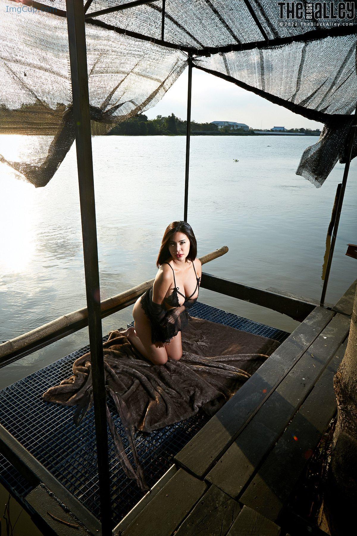 1719654559_904_The-Black-Alley-Natalie-Wang-Photo-Set113-20220301.jpg 1719654559 904 The Black Alley Natalie Wang Photo Set113 20220301