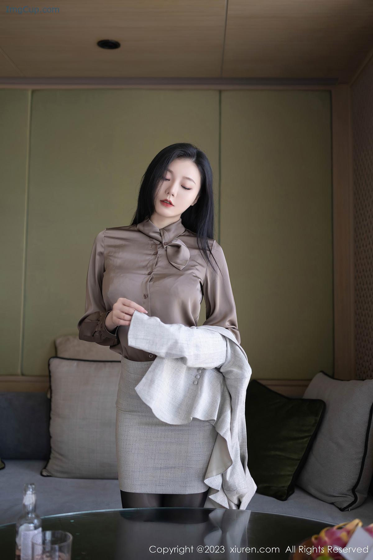 1719706493_848_XiuRen秀人网-NO6951-安然anran.jpg 1719706493 848 XiuRen秀人网 NO6951 安然anran