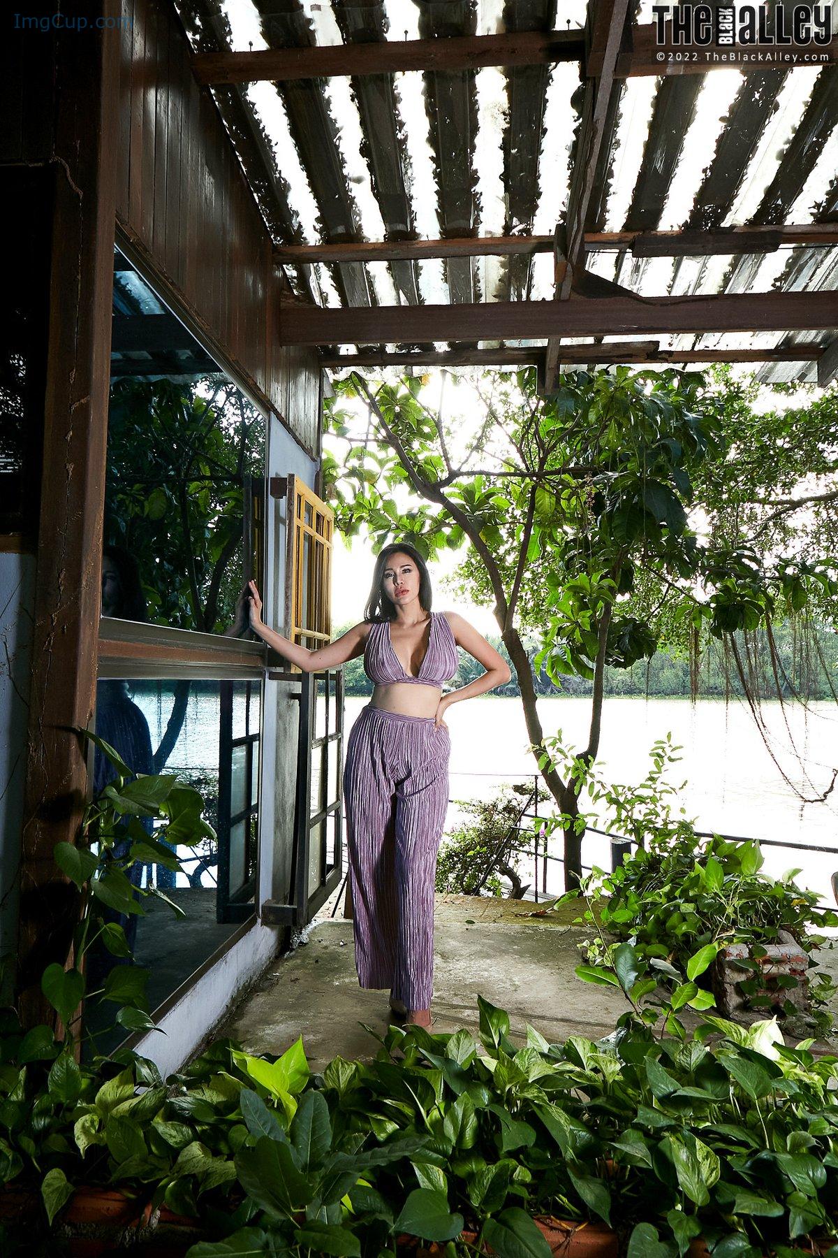 The-Black-Alley-Natalie-Wang-Photo-Set109-20220214.jpg The Black Alley Natalie Wang Photo Set109 20220214