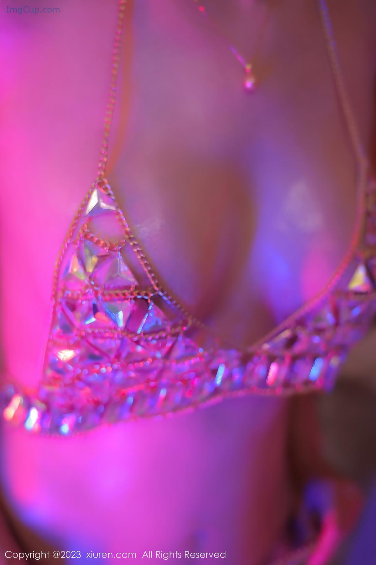 1719891166_80_XiuRen秀人网-NO7058-大美妞儿DaMeiNiuEr.jpg 1719891166 80 XiuRen秀人网 NO7058 大美妞儿DaMeiNiuEr