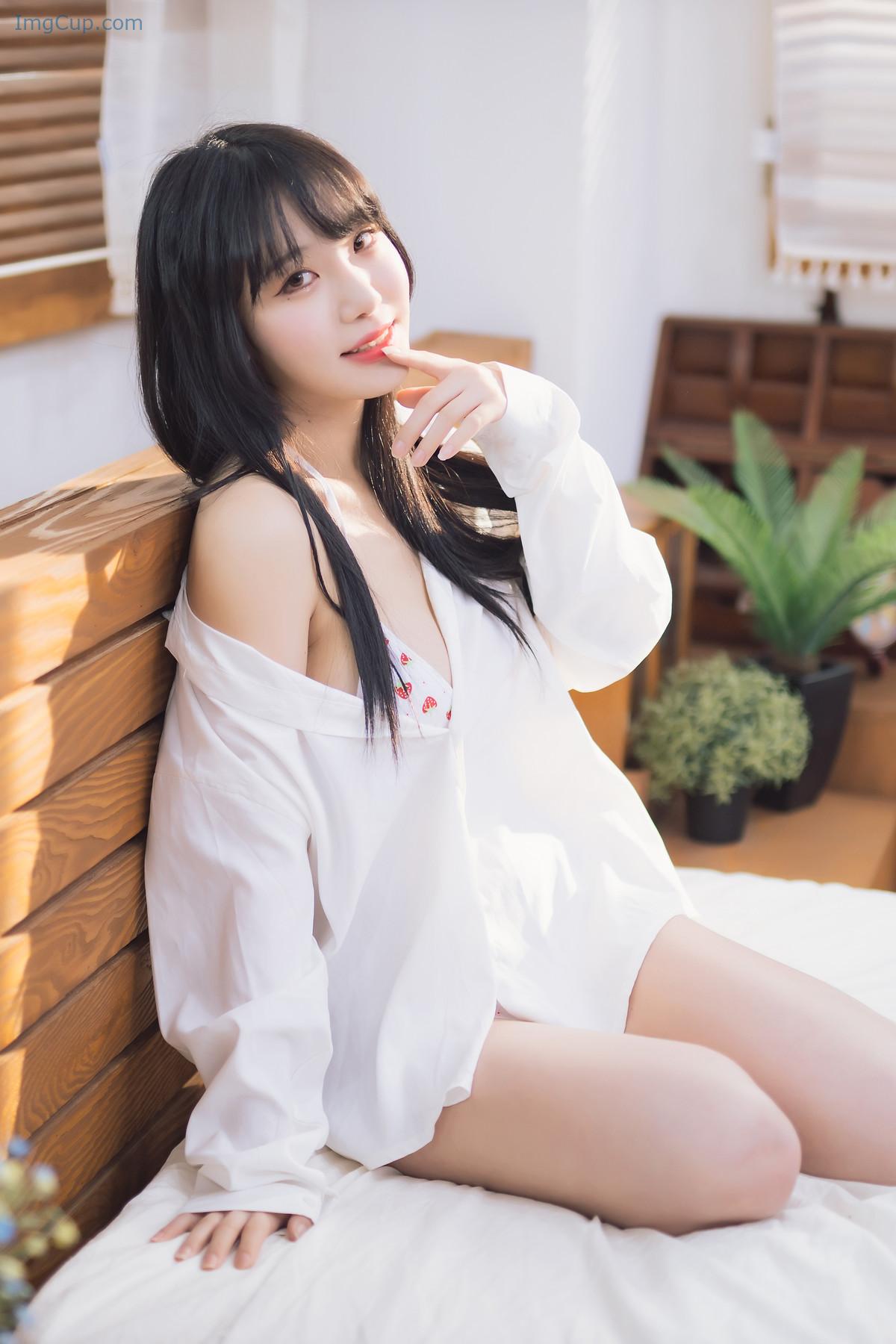 1720110191_672_Sooflower-수련수련-Strawberry-Photobook-Set01.jpg 1720110191 672 Sooflower 수련수련 Strawberry Photobook Set01