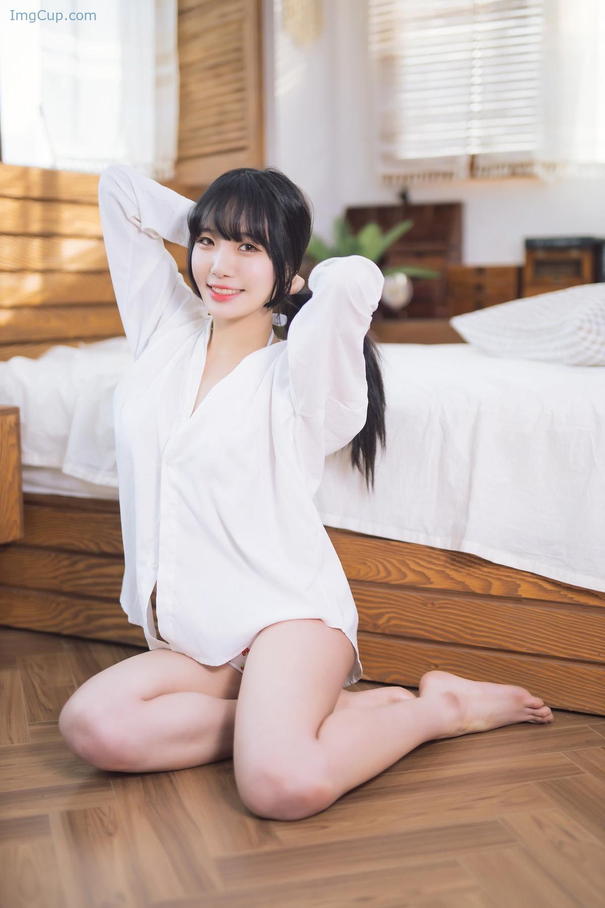 1720110204_982_Sooflower-수련수련-Strawberry-Photobook-Set01.jpg 1720110204 982 Sooflower 수련수련 Strawberry Photobook Set01