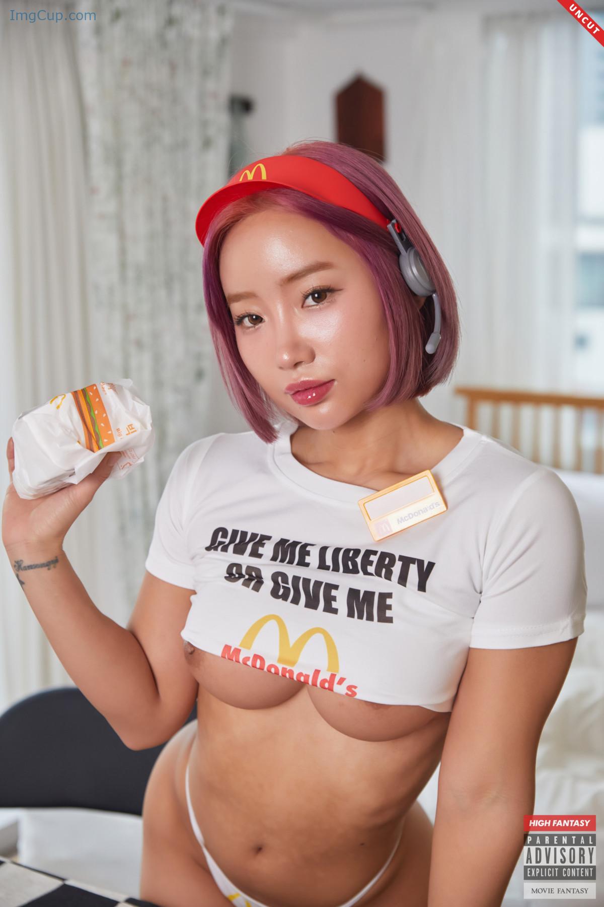 1720110574_790_Booty-Queen-엉덩퀸-HIGH-FANTASY-Vol03-Delivery-Girl.jpg 1720110574 790 Booty Queen 엉덩퀸 HIGH FANTASY Vol03 Delivery Girl