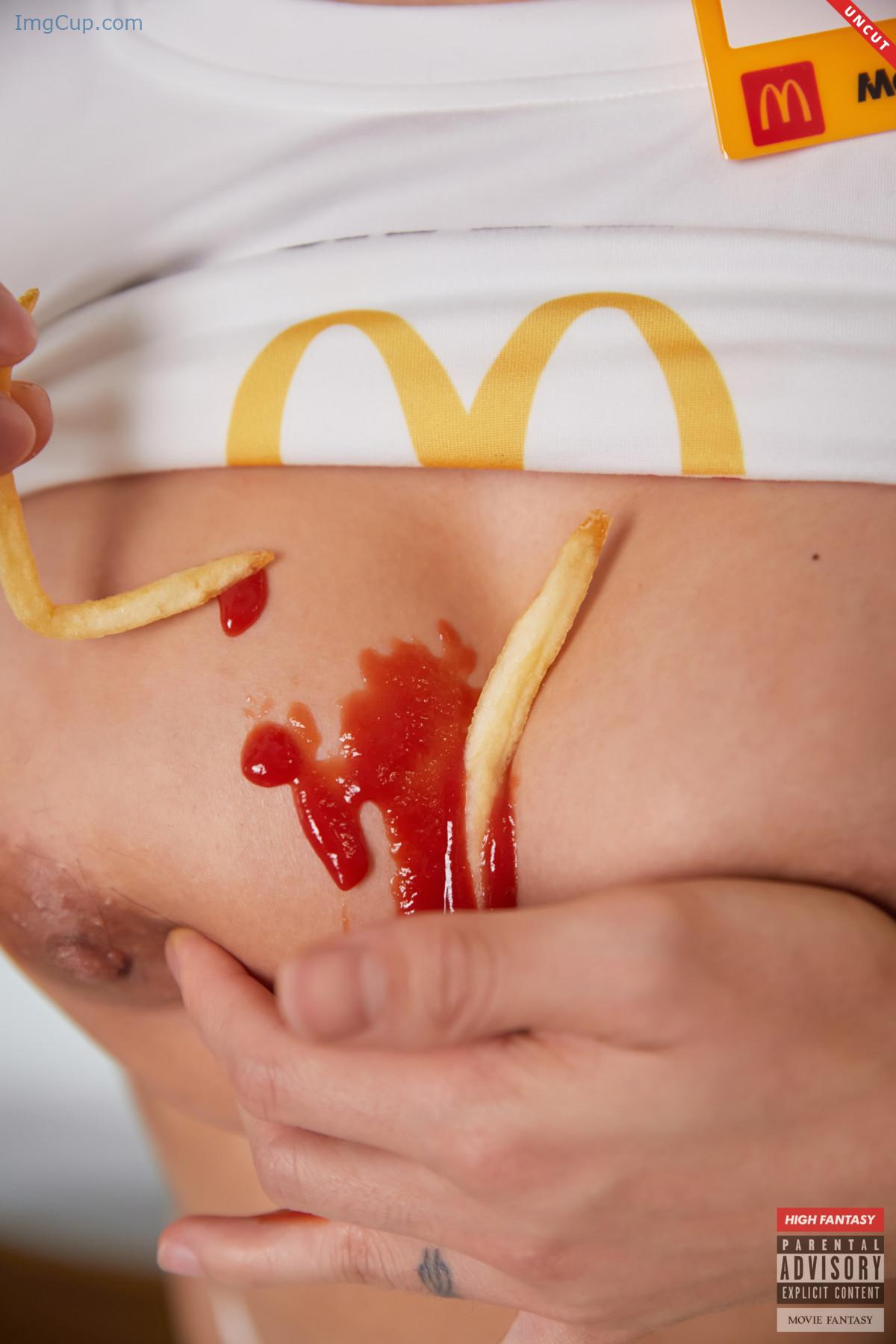 1720110594_538_Booty-Queen-엉덩퀸-HIGH-FANTASY-Vol03-Delivery-Girl.jpg 1720110594 538 Booty Queen 엉덩퀸 HIGH FANTASY Vol03 Delivery Girl