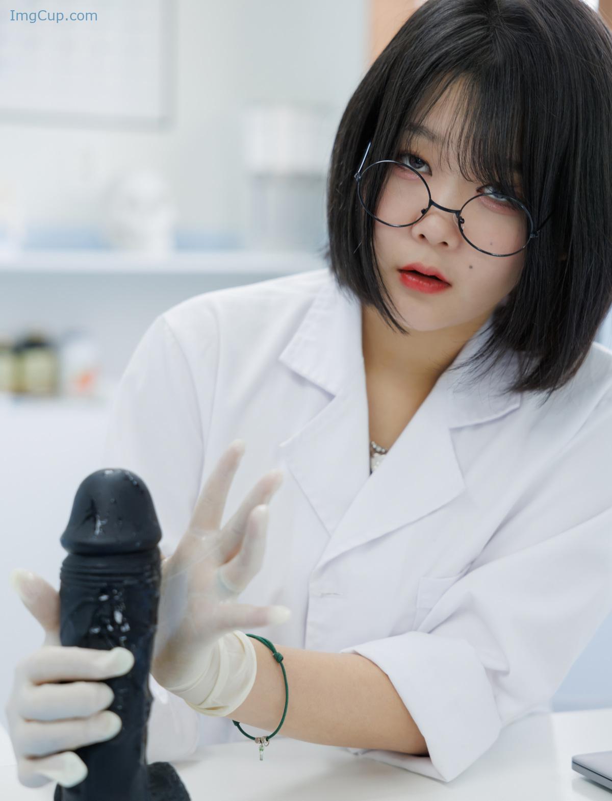 1720136251_325_ZIAKwon-권지아-READY-Vol01-Lady-Doctor-Set01.jpg 1720136251 325 ZIAKwon 권지아 READY Vol01 Lady Doctor Set01