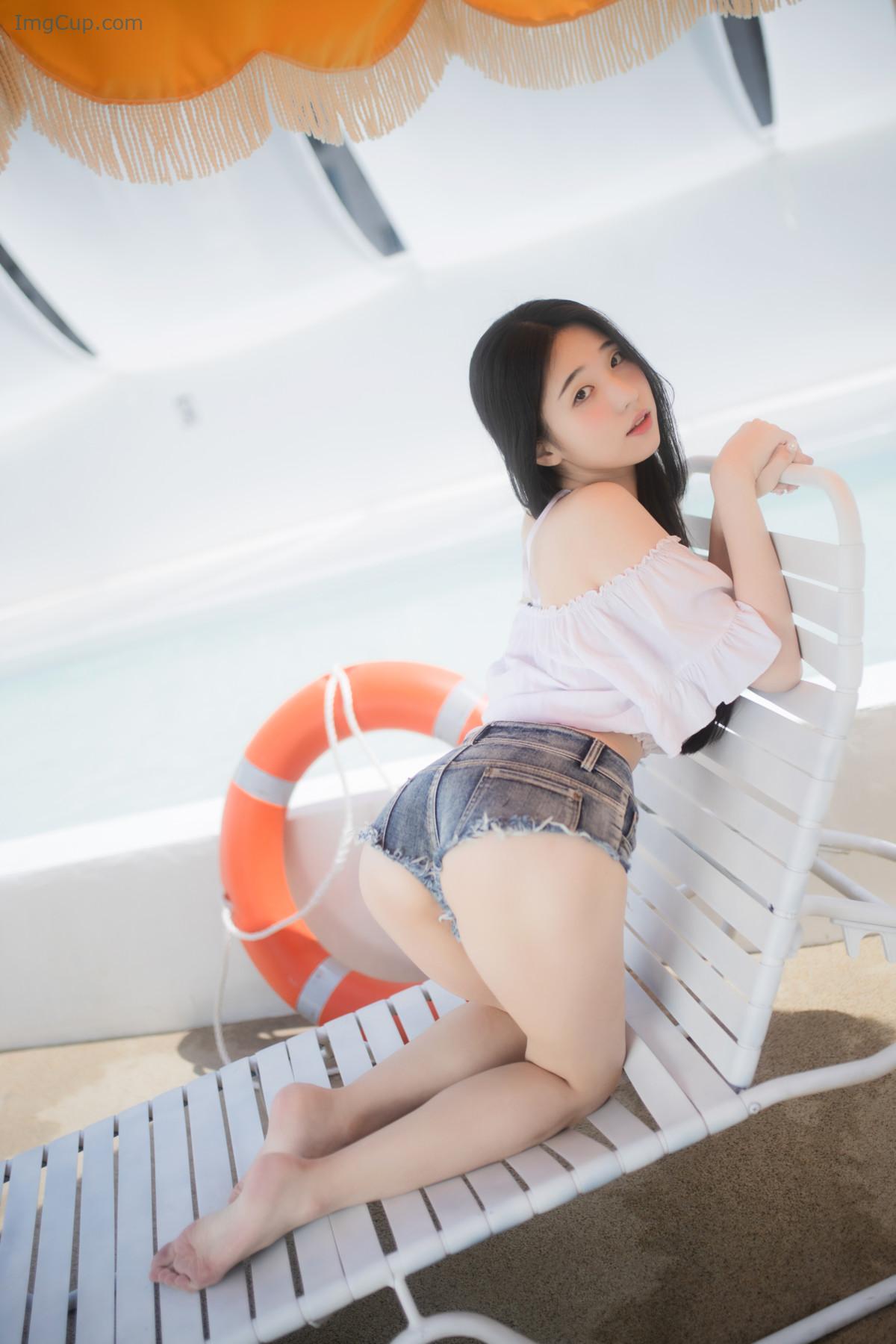 1720178197_285_Yeon-Woo-연우-Mini-Photobook-Vacation.jpg 1720178197 285 Yeon Woo 연우 Mini Photobook Vacation