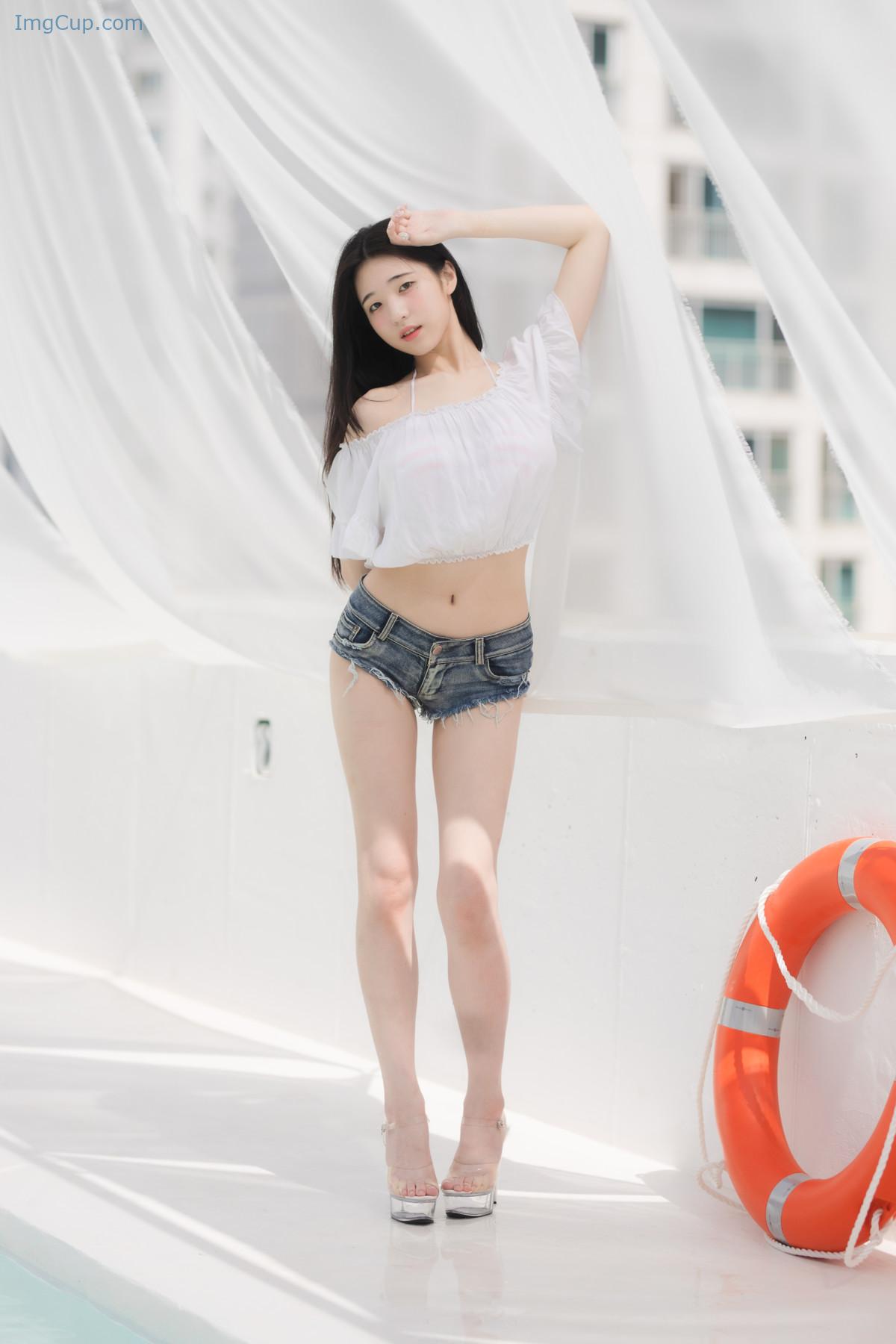 1720178206_814_Yeon-Woo-연우-Mini-Photobook-Vacation.jpg 1720178206 814 Yeon Woo 연우 Mini Photobook Vacation