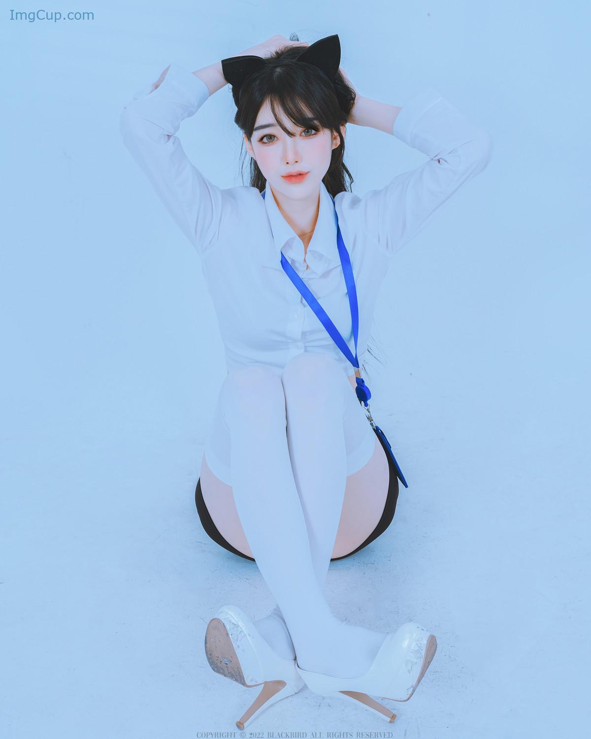 1720183302_819_Yuri-유리-Glamarchive-Office-Look.jpg 1720183302 819 Yuri 유리 Glamarchive Office Look