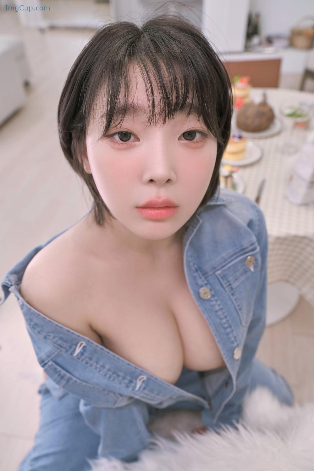 1720189051_389_Kang-Inkyung-강인경-Photobook-Y2K.jpg 1720189051 389 Kang Inkyung 강인경 Photobook Y2K