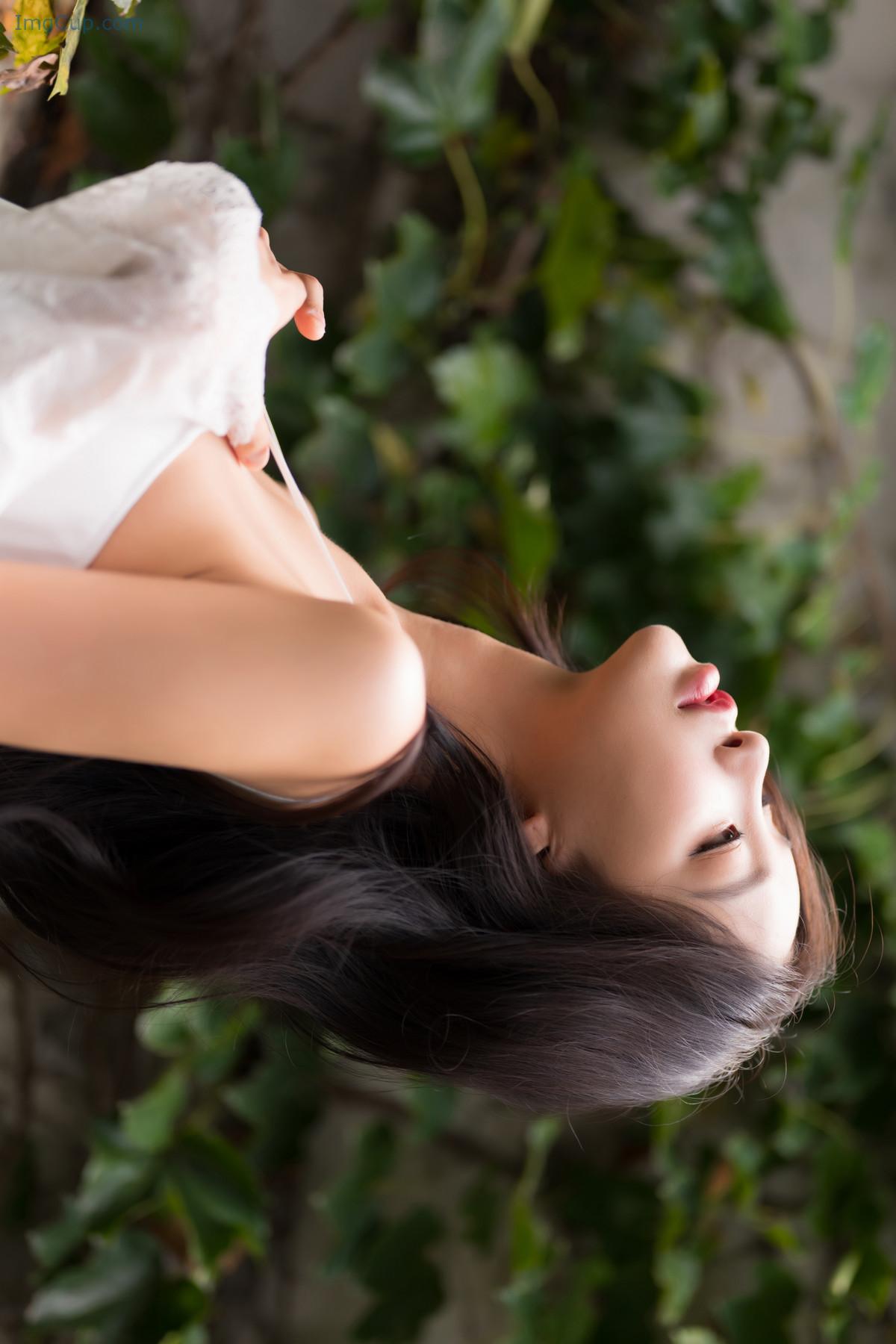 1720222672_235_Lee-Seol-이설-Photobook-Garden-Christmas-Set02.jpg 1720222672 235 Lee Seol 이설 Photobook Garden Christmas Set02