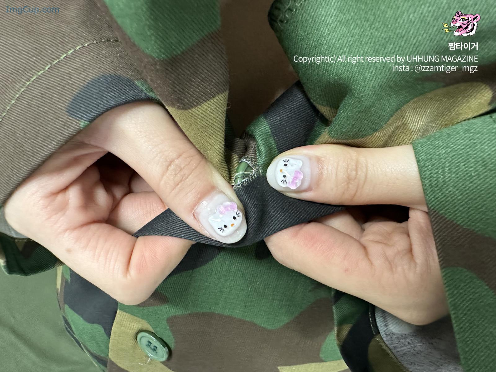 1720254175_821_Yoonvely-윤블리-UHHUNG-Magazine-Vol04-Milltary-Set01.jpg 1720254175 821 Yoonvely 윤블리 UHHUNG Magazine Vol04 Milltary Set01