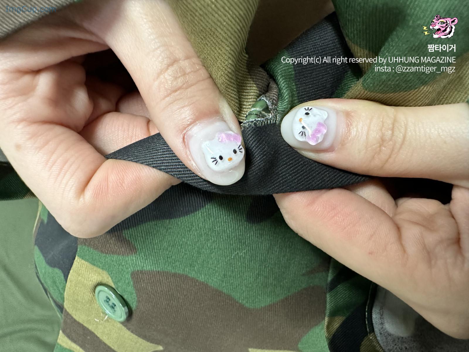 1720254178_208_Yoonvely-윤블리-UHHUNG-Magazine-Vol04-Milltary-Set01.jpg 1720254178 208 Yoonvely 윤블리 UHHUNG Magazine Vol04 Milltary Set01