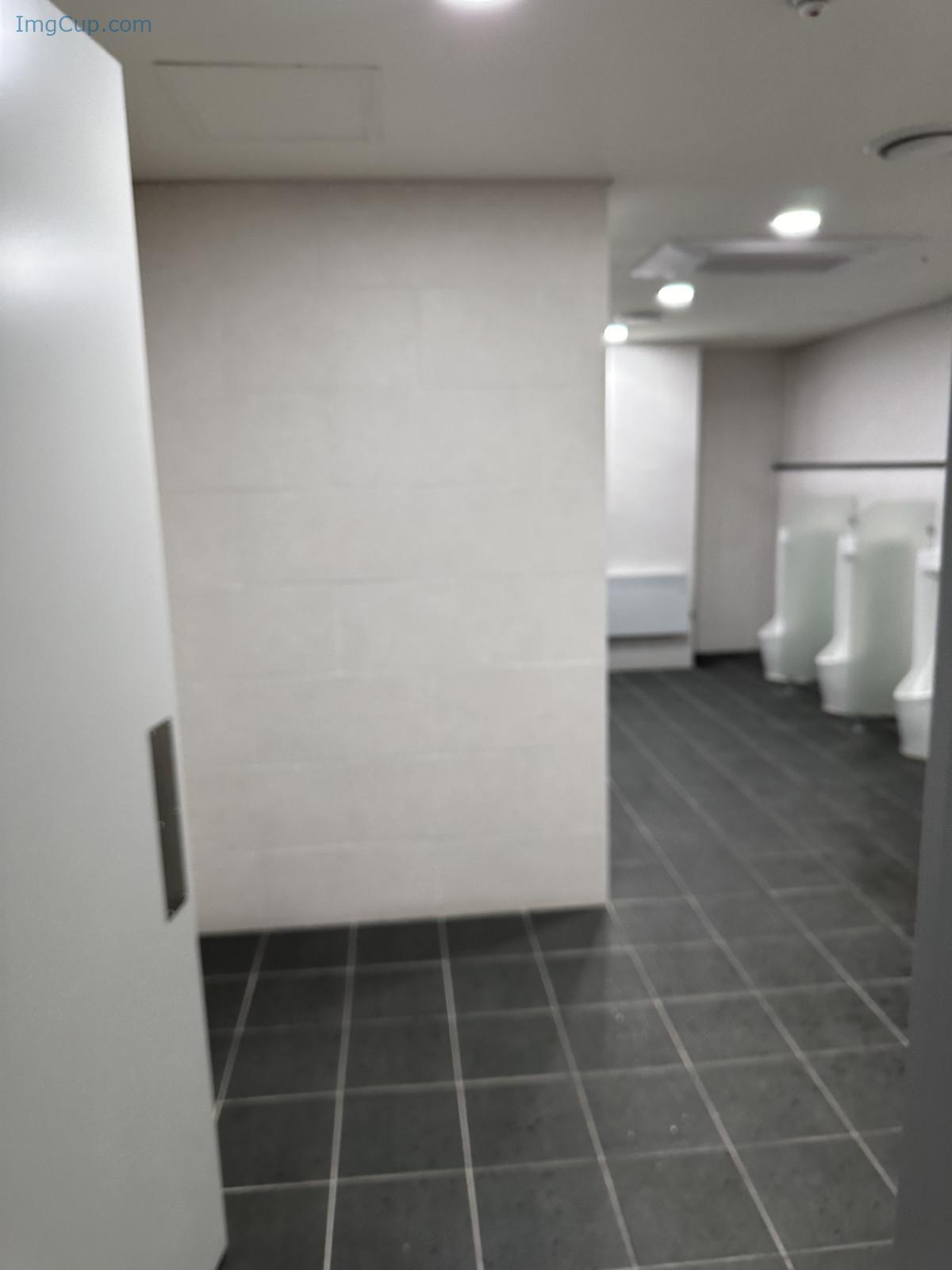 1720283009_103_Daa-다아-UHHUNG-Magazine-The-Penalty-Set04.jpg 1720283009 103 Daa 다아 UHHUNG Magazine The Penalty Set04