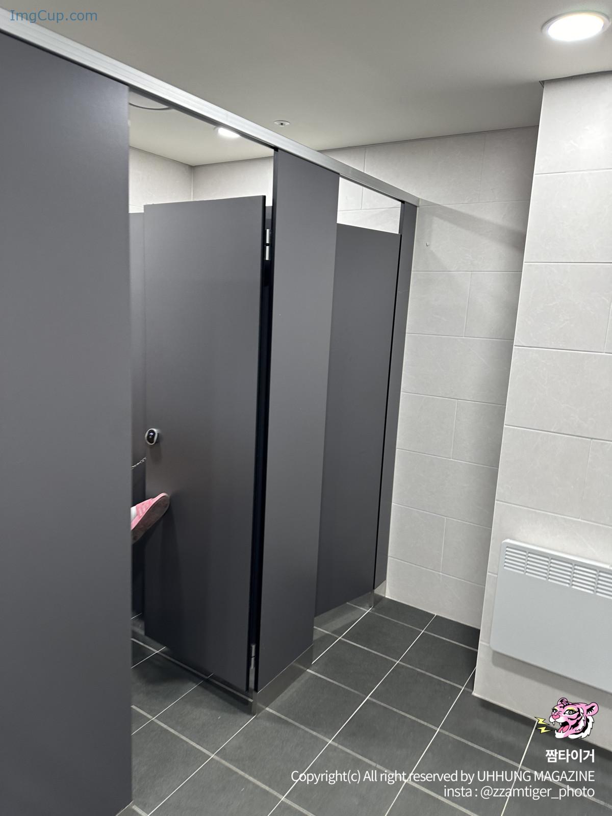 1720283047_962_Daa-다아-UHHUNG-Magazine-The-Penalty-Set04.jpg 1720283047 962 Daa 다아 UHHUNG Magazine The Penalty Set04