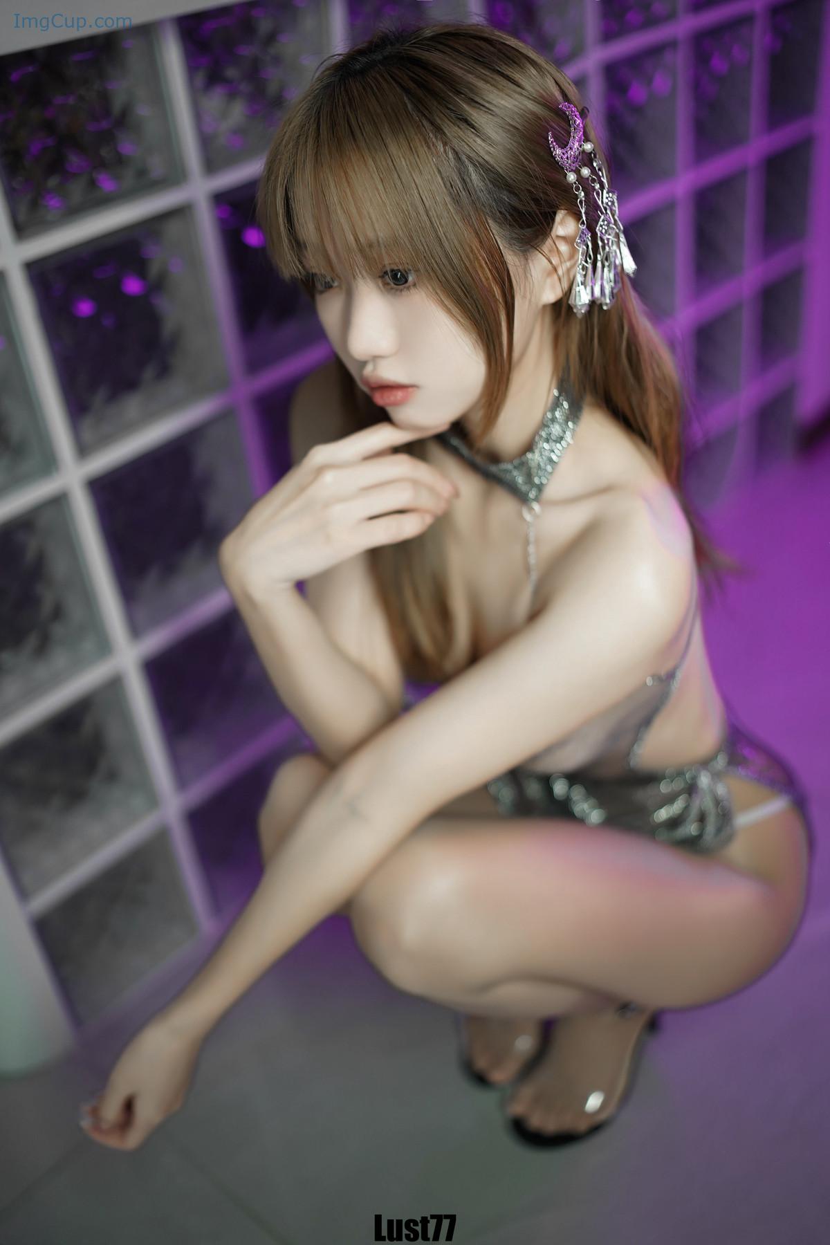 1720302629_253_Cosplay-柒柒要乖哦-纸醉金迷-PartII-Set01.jpg 1720302629 253 Cosplay 柒柒要乖哦 纸醉金迷 PartII Set01