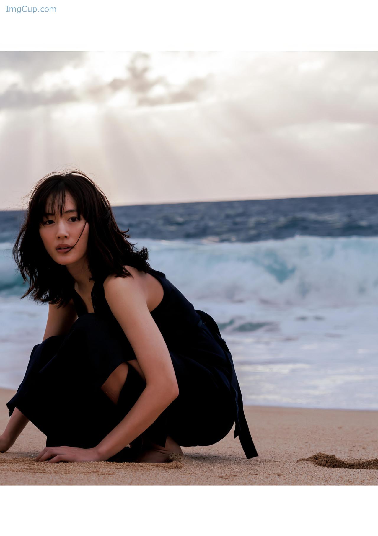 1720403609_422_Haruka-Ayase-绫濑遥-写真集-ハルカノイセカイ-02-Set03.jpeg 1720403609 422 Haruka Ayase 绫濑遥 写真集 ハルカノイセカイ 02 Set03