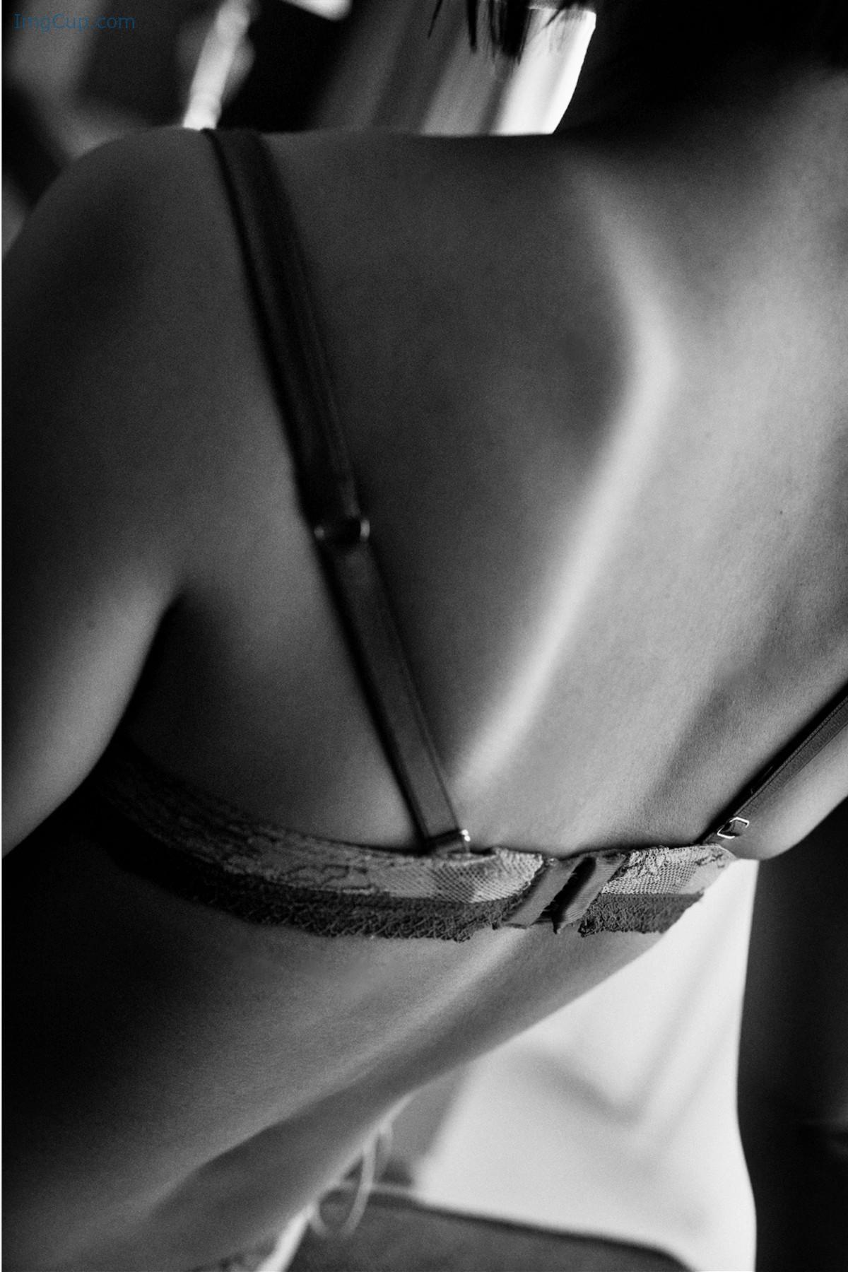 1720479399_300_Riina-Murakami-村上りいな-デジタル写真集-Crystal-Set01.jpg 1720479399 300 Riina Murakami 村上りいな デジタル写真集 Crystal Set01