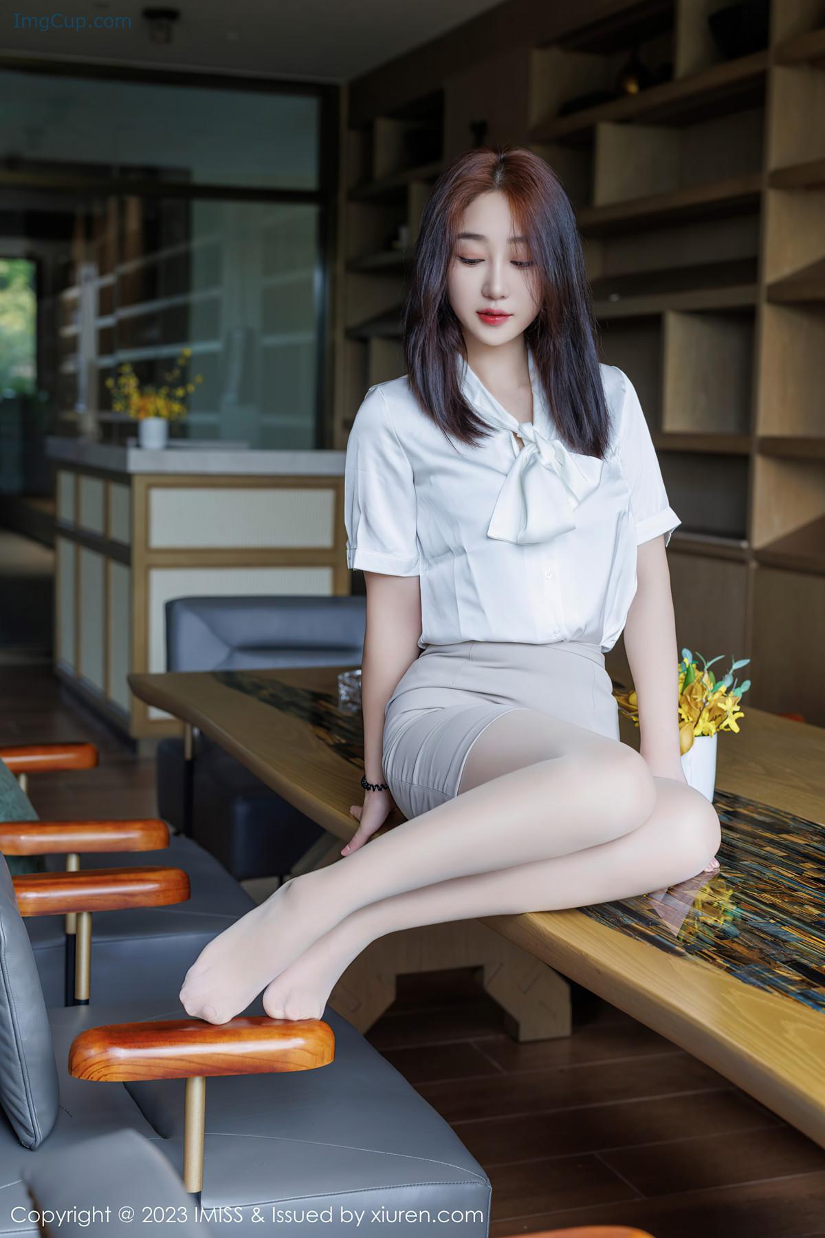 1720490340_863_IMiss爱蜜社-VOL735-九月生.jpg 1720490340 863 IMiss爱蜜社 VOL735 九月生