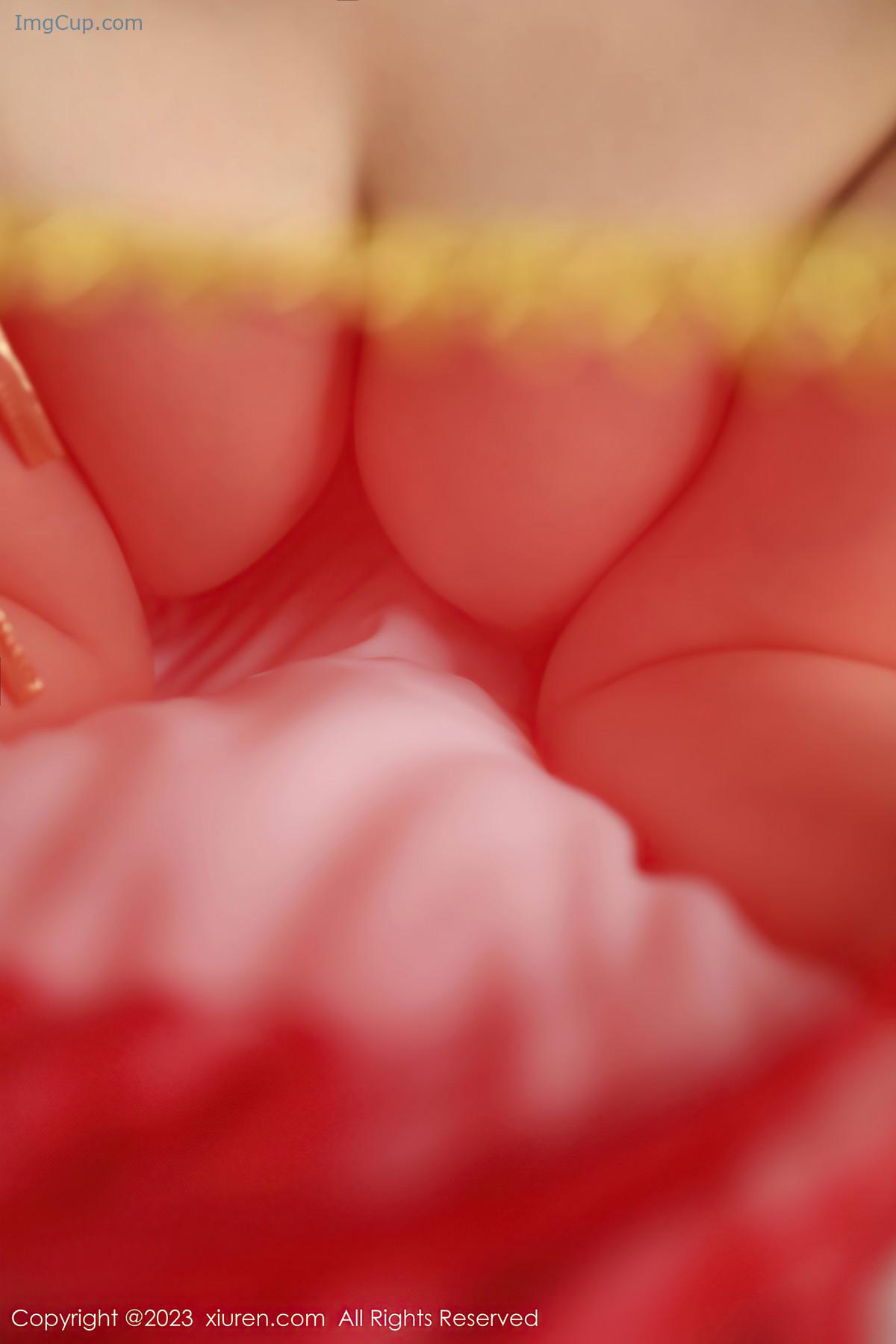 1720634887_605_XiuRen秀人网-NO7103-柚琪Rich.jpg 1720634887 605 XiuRen秀人网 NO7103 柚琪Rich