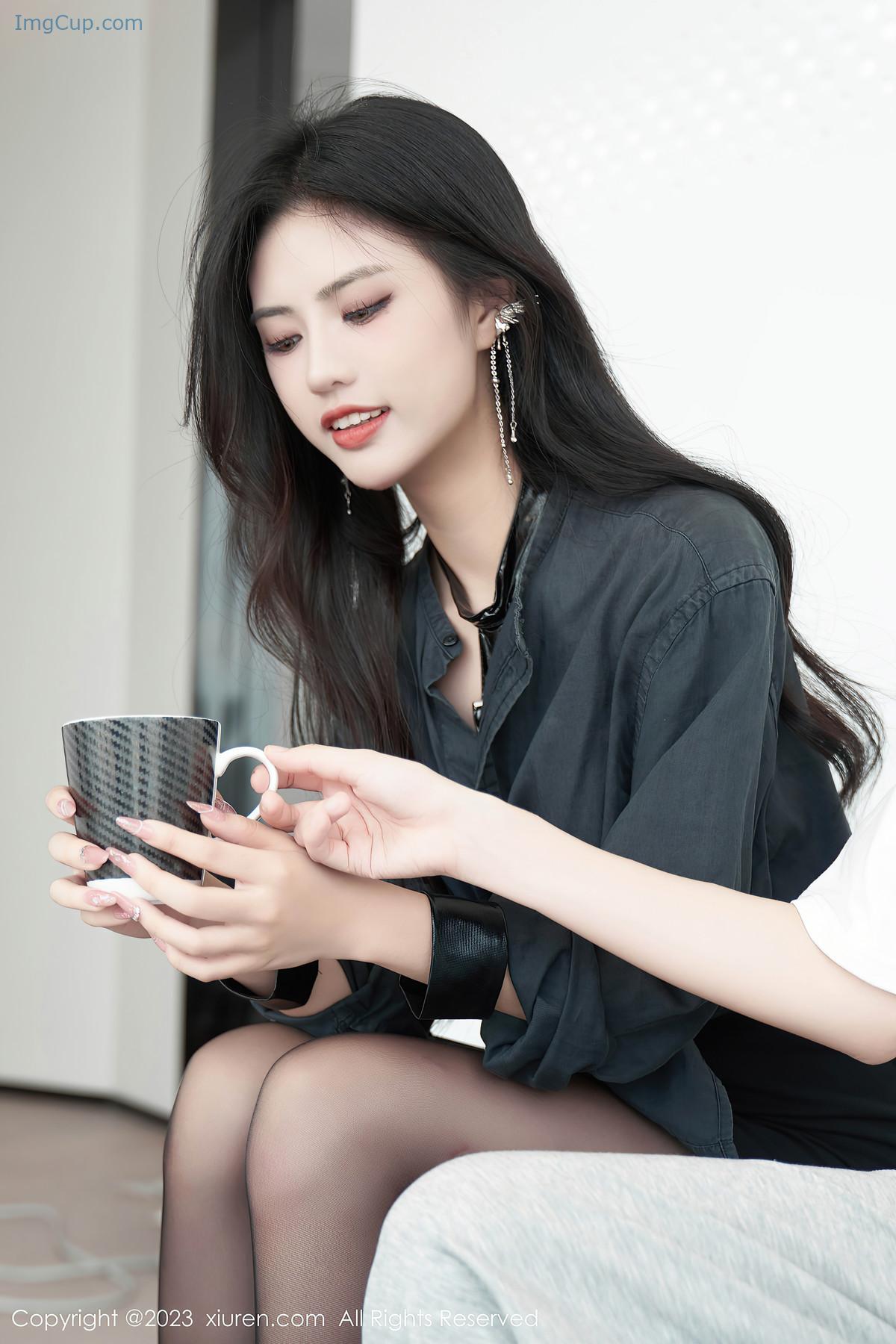 1720754395_586_XiuRen秀人网-NO7100-浅浅Danny.jpg 1720754395 586 XiuRen秀人网 NO7100 浅浅Danny