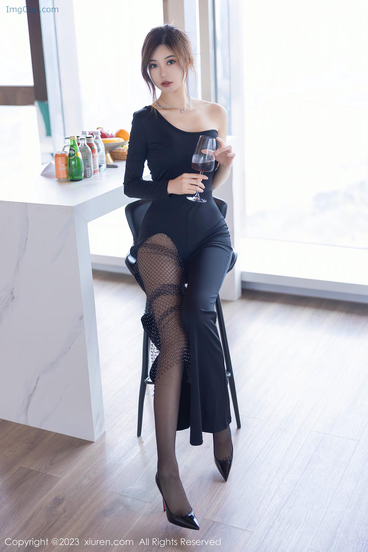 1720989214_199_XiuRen秀人网-NO7117-绮里嘉ula.jpg 1720989214 199 XiuRen秀人网 NO7117 绮里嘉ula