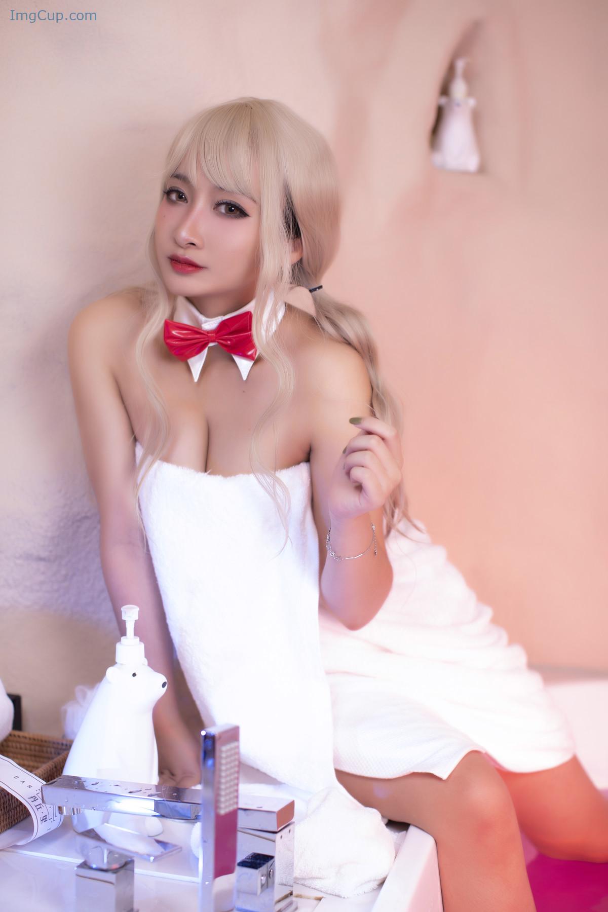 1721036208_360_Cosplay-洛璃LLSAMA-红兔-Set02.jpg 1721036208 360 Cosplay 洛璃LoLiSAMA 红兔 Set02