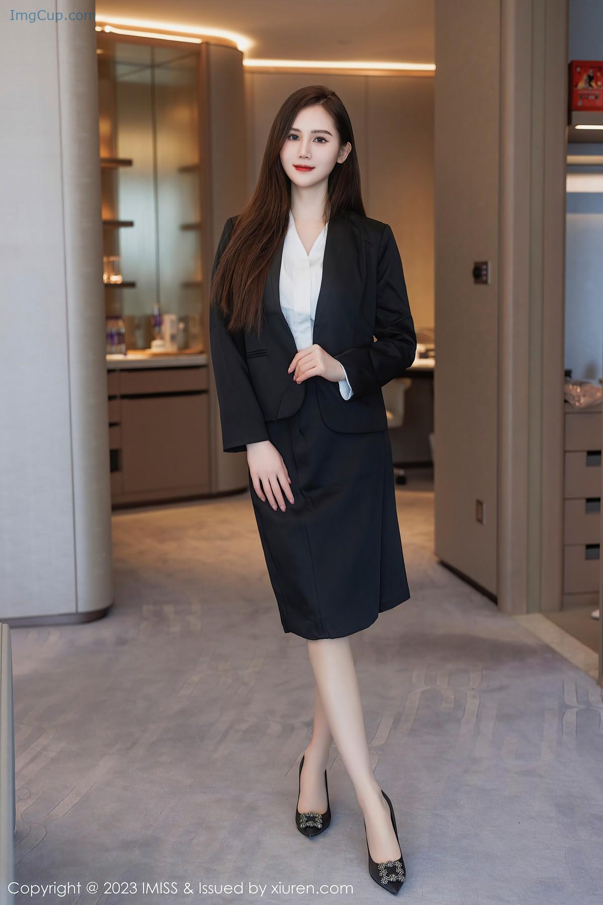 1721061507_890_IMiss爱蜜社-VOL739-SISY思.jpg 1721061507 890 IMiss爱蜜社 VOL739 SISY思