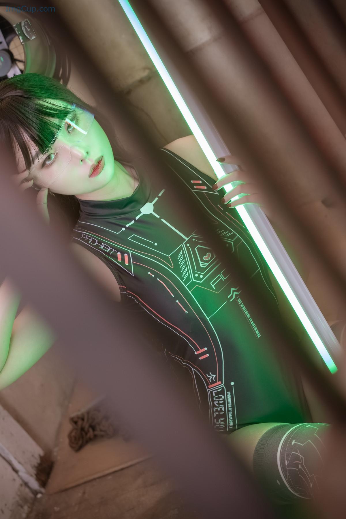 1721424216_12_Yuna-유나-Saint-PhotoLife-Vol46-Cyber-Punk-Set02.jpg 1721424216 12 Yuna 유나 Saint PhotoLife Vol46 Cyber Punk Set02
