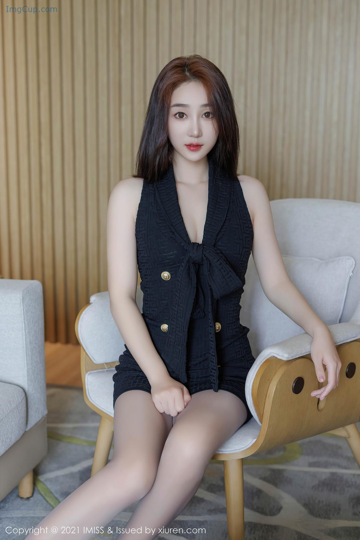 1721856686_321_IMiss爱蜜社-Vol751-九月生.jpg 1721856686 321 IMiss爱蜜社 Vol751 九月生