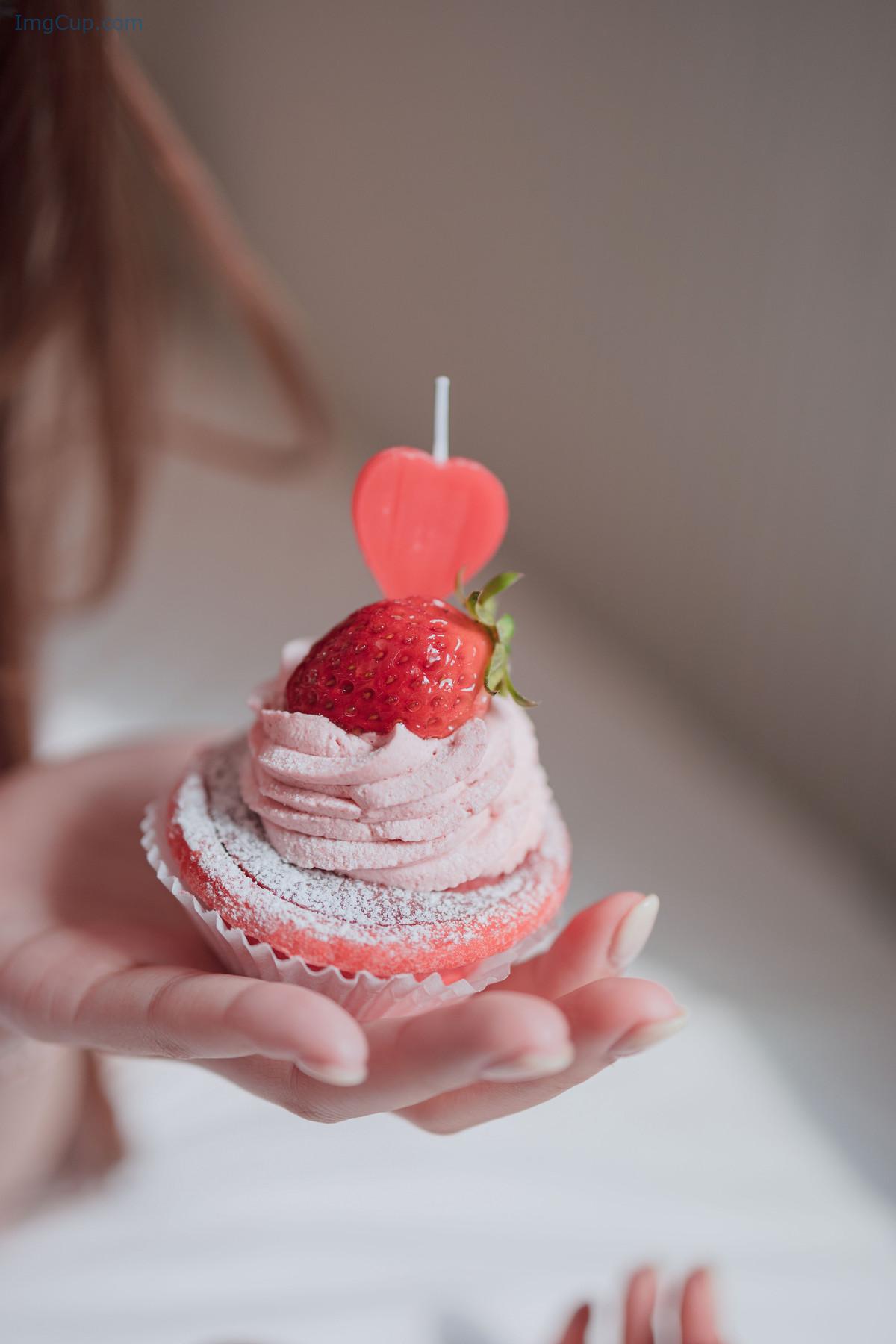 1722293503_728_Yoonvely-윤블리-Photobook-Strawberry-Lingerie-Set01.jpg 1722293503 728 Yoonvely 윤블리 Photobook Strawberry Lingerie Set01