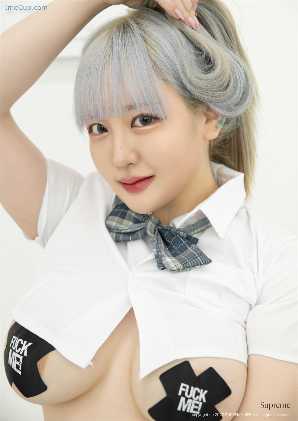 Clare-클레어-Supreme-NO01-Photobook-Set02.jpg Clare 클레어 Supreme NO01 Photobook Set02