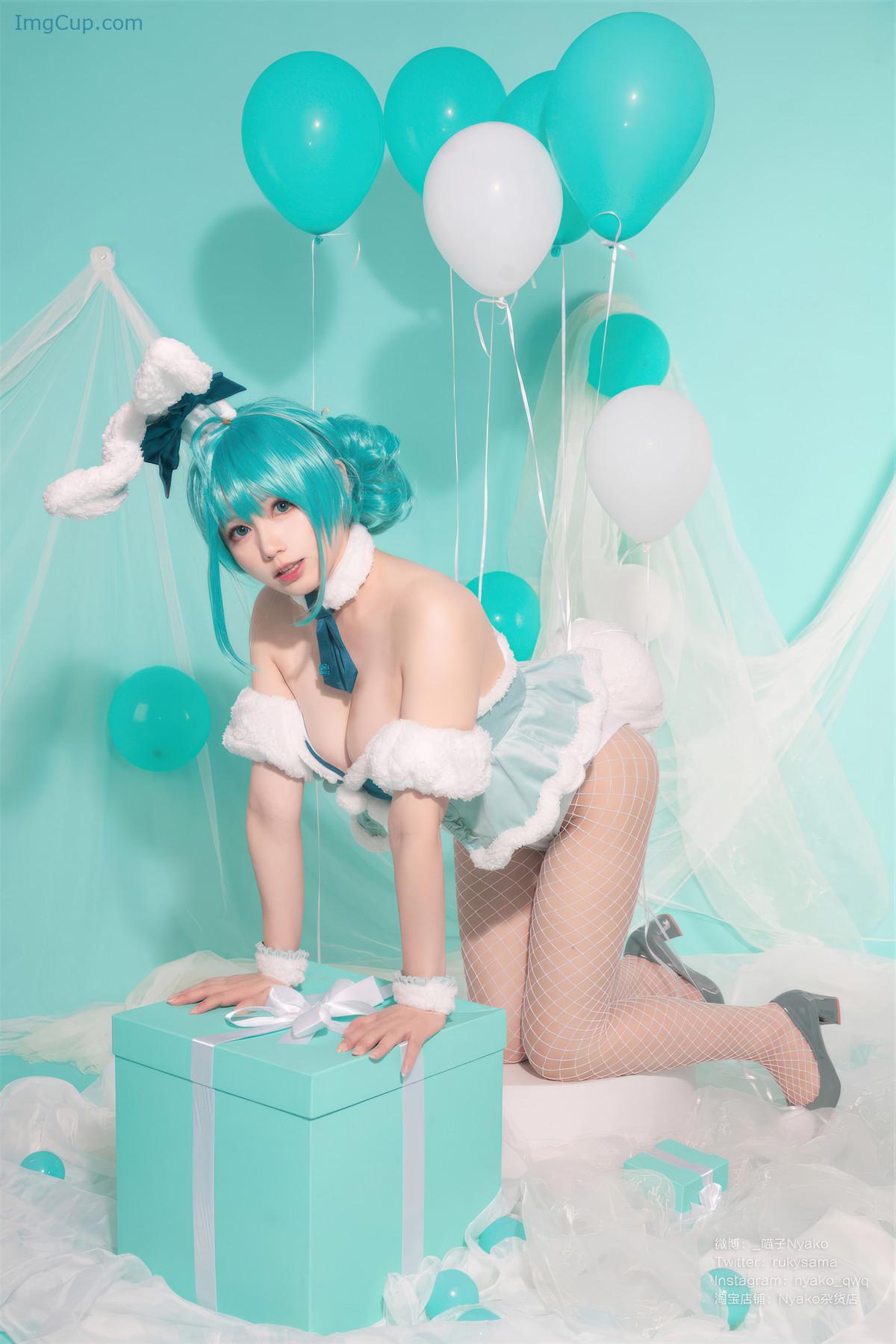 Cosplay-Nyako喵子-初音白兔.jpg Cosplay Nyako喵子 初音白兔