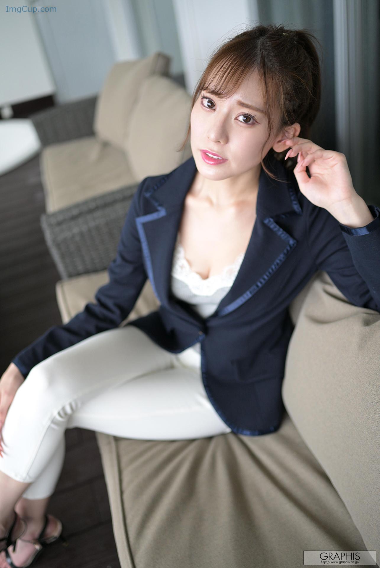 Fuua-Kaede-楓ふうあ-Graphis-Gals-「Doux-Sourire」-Vol02.jpg Fuua Kaede 楓ふうあ Graphis Gals 「Doux Sourire」 Vol02