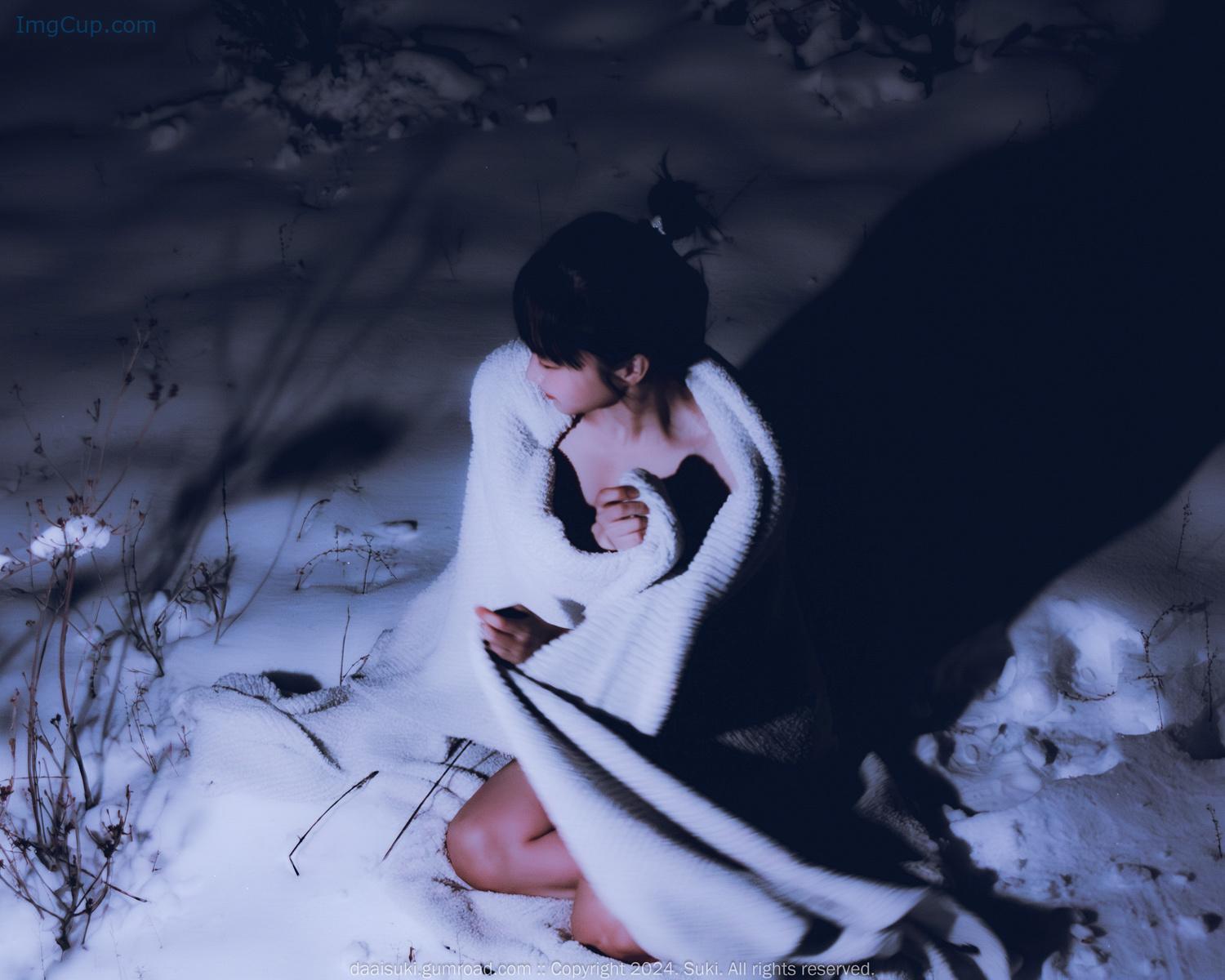 Suki-숙희-Photobook-Snowy-Night-Set01.jpg Suki 숙희 Photobook Snowy Night Set01