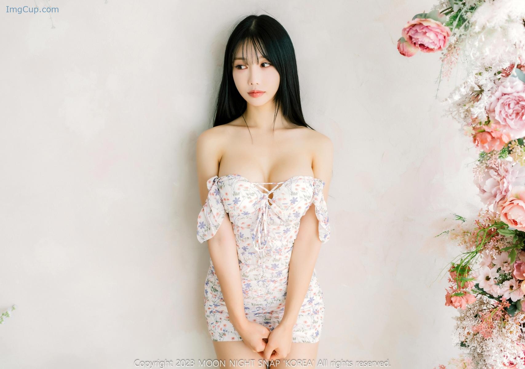 Yunjin-챌이-Moon-Night-Snap-Cant-Have-You-Set02.jpg Yunjin 챌이 Moon Night Snap Cant Have You Set02