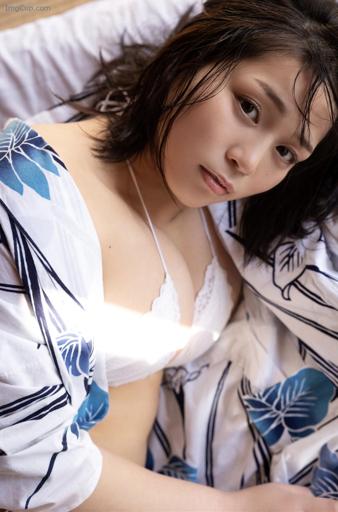 1722551098_710_Miyabi-Yamaoka-山岡雅弥-FRIDAYデジタル写真集-「彼女と暮らせば」-Set01.jpg 1722551098 710 Miyabi Yamaoka 山岡雅弥 FRIDAYデジタル写真集 「彼女と暮らせば」 Set01