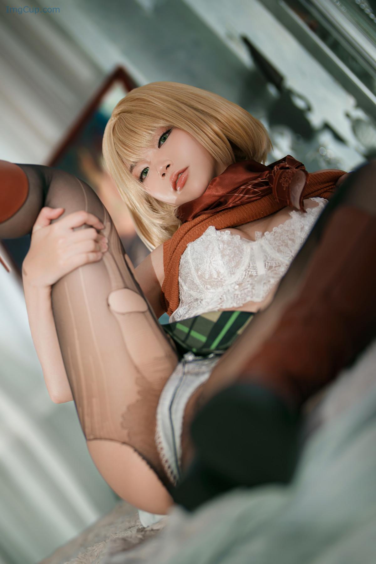 1722569257_861_Cosplay-ZinieQ-Ashley-Resident-Evil.jpg 1722569257 861 Cosplay ZinieQ Ashley Resident Evil