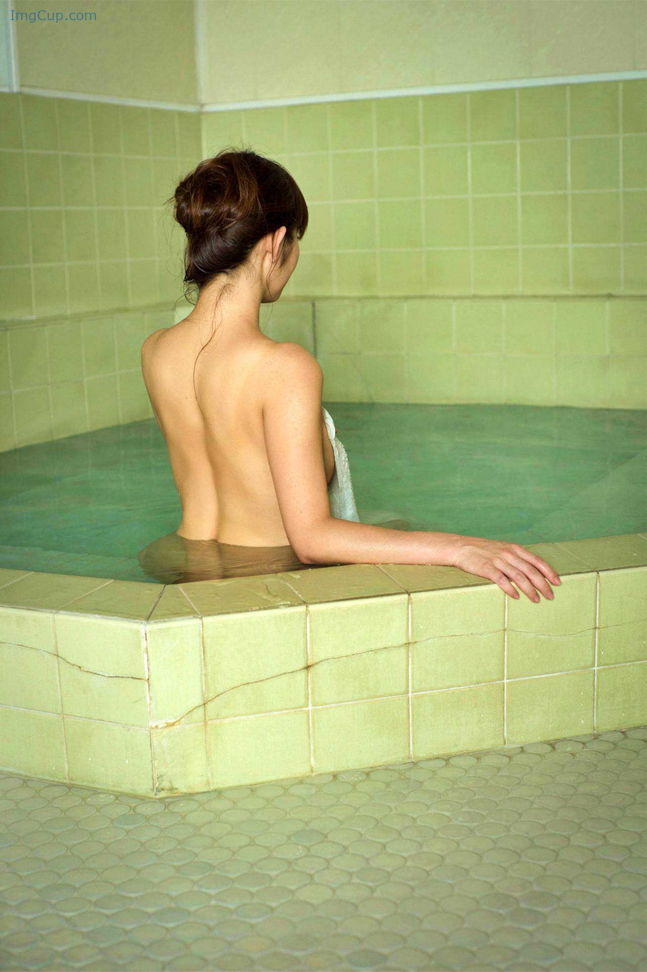 1722576342_814_Misumi-Shiochi-塩地美澄-FLASHデジタル写真集-癒やらし温泉旅-Set03.jpg 1722576342 814 Misumi Shiochi 塩地美澄 FLASHデジタル写真集 癒やらし温泉旅 Set03