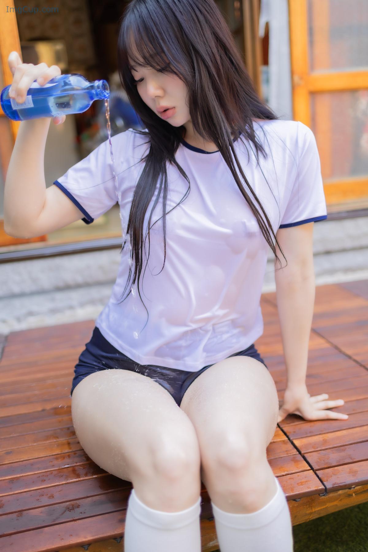 1722597711_178_Myua-뮤아-Web-Photo-Book-Vol01-Summer-Set03.jpg 1722597711 178 Myua 뮤아 Web Photo Book Vol01 Summer Set03