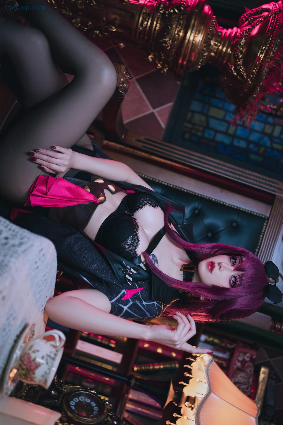 1722815069_862_Cosplay-鹿八岁-崩坏∶星穹铁道-卡芙卡.jpg 1722815069 862 Cosplay 鹿八岁 崩坏∶星穹铁道 卡芙卡